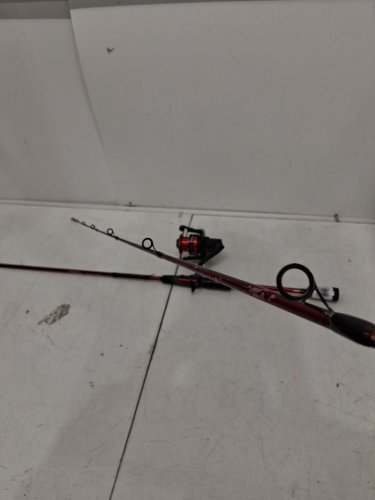 ugly stik carbon Spinning fishing rod - 7FT - Medium Heavy - red/black (model: USCBSP701MH) image 4