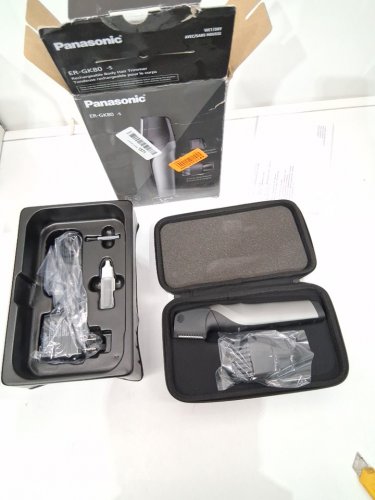 Unisex Panasonic slim line wet/dry body groomer with comb and skinguard attachments -  black/grey (model: er-gk80-s) image 3