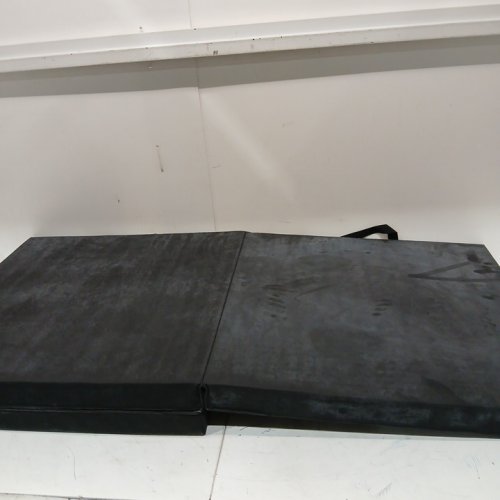 GOSPORTS Tri-Fold Exercise multi-purpose Fitness Mat with carry strap- 6ft x 2ft - Black (MODEL: GSF-MAT-6x2-BLACK) image 6