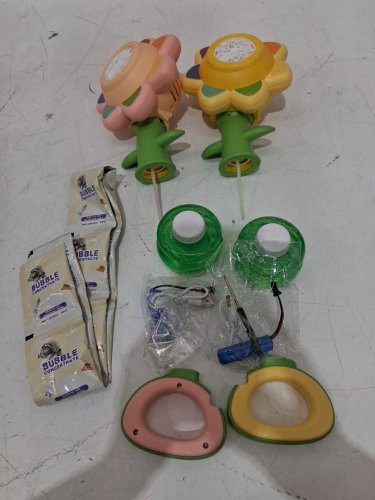 Kids Outdoor Electric Flower Bubble Makers - Multicoloured image 3