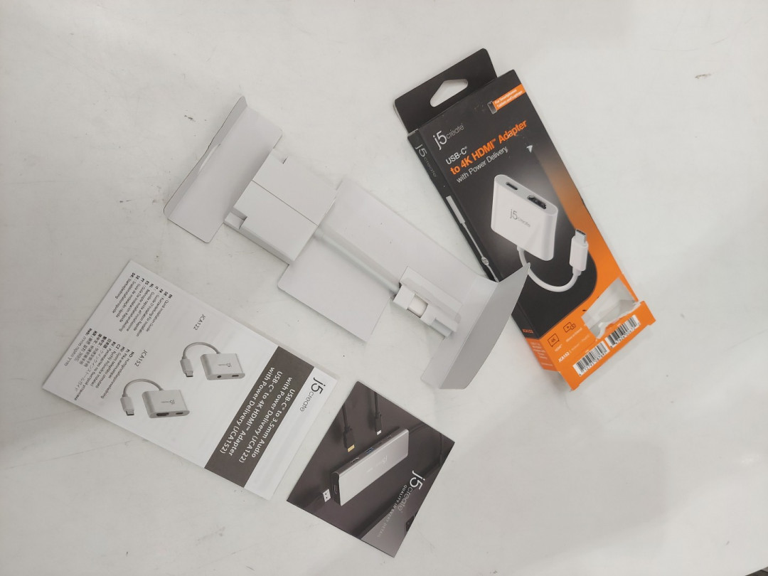 J5create usb-C To 4k HDMI adapter with power delivery for smart phones, tablets & laptops - white (Model: JCA152) image 3