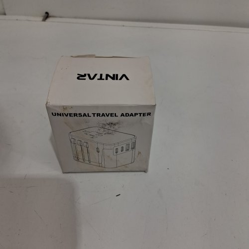 VINTAR UNIVERSAL/INTERNATIONAL TRAVEL ADAPTER - 1000W - 2500W - BLACK - (MODEL: JY-305B-C3) image 2