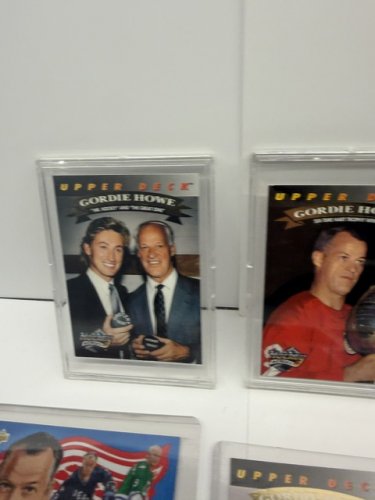 ASSTD GORDIE HOWE HOCKEY CARDS image 5