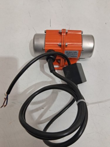 VEVOR AC Concrete VibratING MOTOR - 110V, 40W, Single Phase AC Electric Vibrating Motor, 3600rpm Asynchronous Vibration, 2M Cable, IP65 Waterproof (MODEL: HY-0.4-110N) image 3