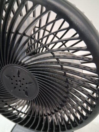 Primevolve Portable Folding Oscillating Fan with Adjustable Height, and 4 Speeds, USB-C Charge Cable, and Remote Control - Black (Model: PF11R) image 5