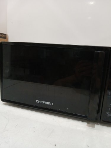 CHEFMAN Countertop Microwave Oven WITH CHILD SAFETY LOCK - 0.7 CU.FT / 20L - Black (Model: RJ55-7-V2-CA) image 4
