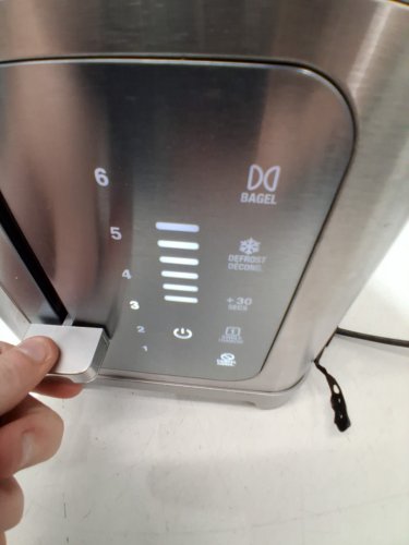 Cuisinart 2-Slice Touch Screen Digital Toaster - stainless steel (model: 2691349 / RBT-1680PCC-1PKC) image 5