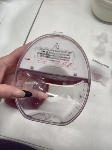 MOMCOZY MOBILE STYLE M6 HANDS-FREE SLIM DOUBLE BREAST PUMP - COZY RED (MODEL: BP311) image 4