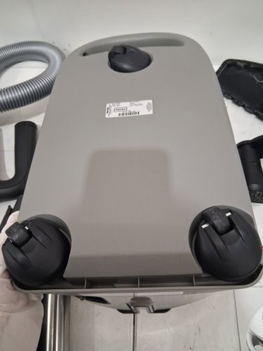 Miele Guard S1 Electro Bagged Canister Vacuum Cleaner with AirClean Plus Filter, Parquet Twister Floorbrush and Electrobrush WITH 1203 WATTS, 25.2 VOLTS- GREY (MODEL: 41TRE044CDN) image 10