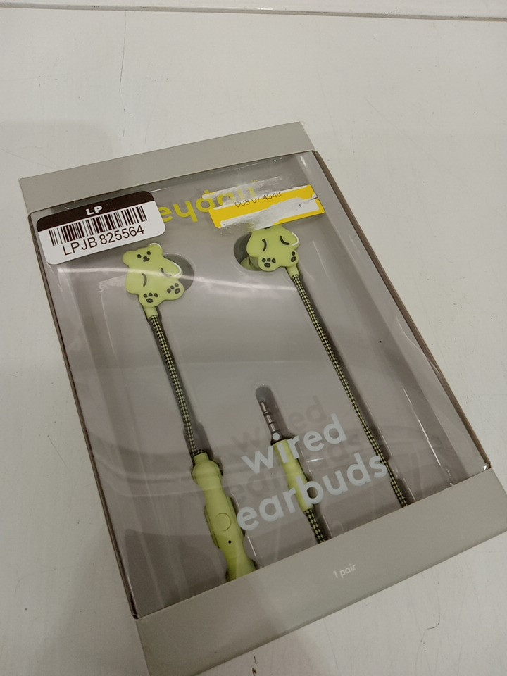 Heyday Wired Earbuds with Built-in Microphone - 3.5mm jack - Green Gummy Bear (Model: 008 07 4348) image 2