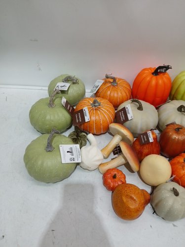 25PC+ ASSORTED FALL STYLE FILLER DECOR - PUMPKINS, ACORNS, PINECONES AND MORE - VARIOUS SIZES image 3