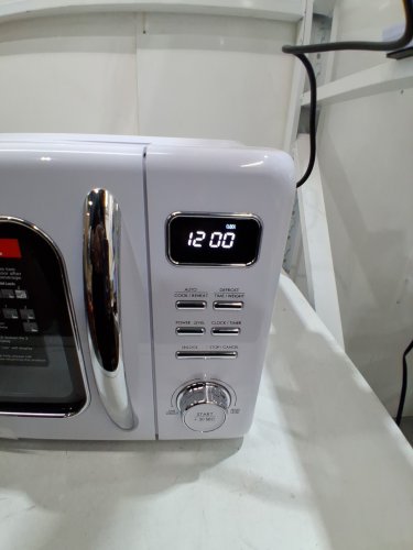 GALANZ RETRO STYLE COUNTERTOP MICROWAVE OVEN - 1.1CU.FT. - MILKSHAKE WHITE (MODEL: GLCMKZ11WER10) image 6