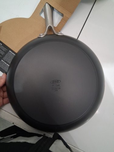 OXO GOOD GRIPS HARD ANODIZED NON-STICK PAN - 10" image 4