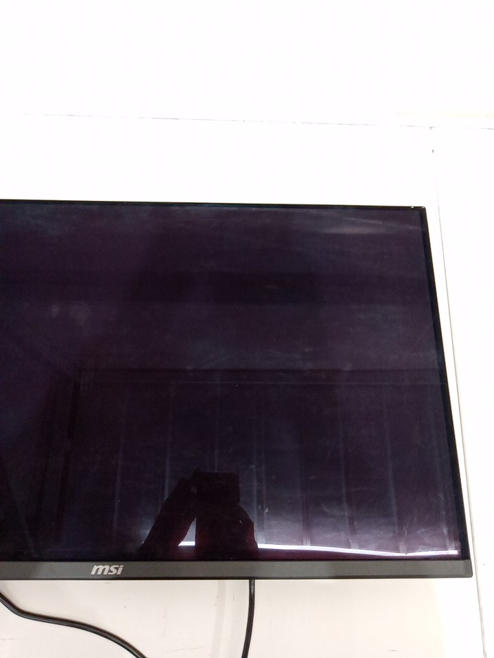 msi mag 321UPX oled gaming monitor - 32" | 4k 3840 x 2160 | 240hz | 0.03ms delay - black - (model: 321UPX) image 9