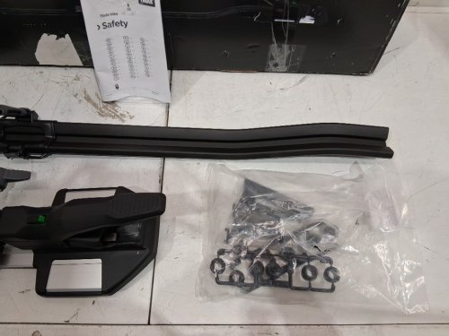 thule topride bike carrier / automotive bike rack - 40lbs max - mounts to all thule rack systems - fits select bikes - black (model : 568005) image 5