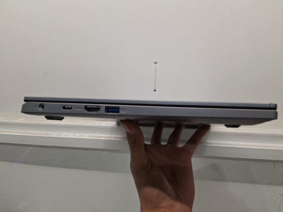 acer aspire 5 laptop - 15.6" | intel i9-13900h | 32gb ram | 1tb ssd | French keyboard layout - steel grey - (model: as515-58m-99fd) image 5