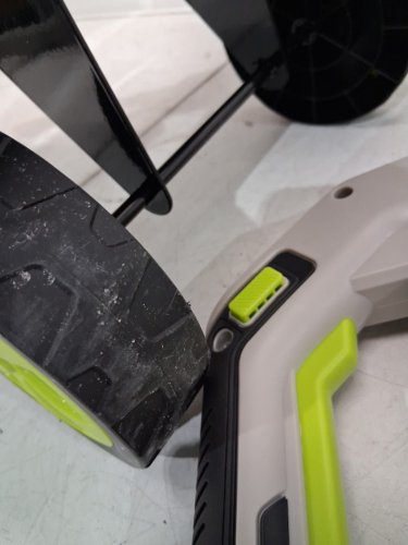 dekopro electric cordless snow shovel with 2 batteries and charger- 17" 40V- grey/green/black ( model: DKPGSRA017B1) image 5