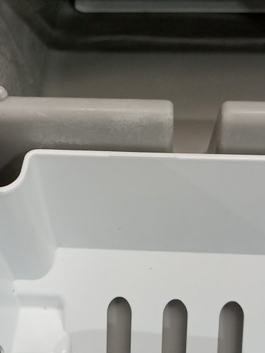 FRIGIDAIRE COUNTERTOP ELECTRIC ICE MAKER - MAKES 26LBS OF ICE/DAY - BLACK stainless steel (MODEL: EFIC120-BLKSS-SC_G2) image 3