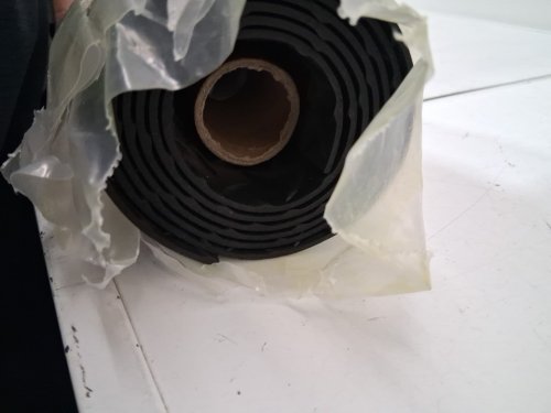 VEVOR Diamond-Plate Rubber GARAGE Flooring Roll - 3mm thick/ 4FT X 15FT - BLACK (MODEL: GW3013WILLOW4X15) image 7
