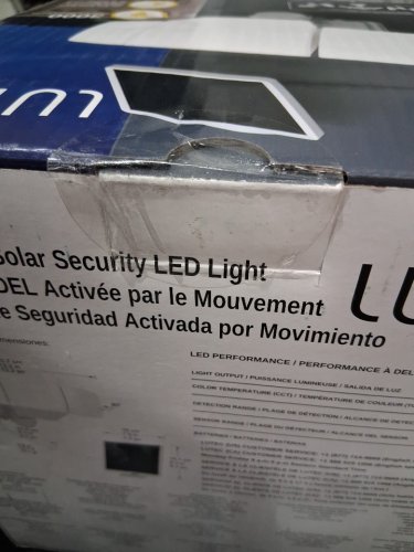 LUTEC MOTION ACTIVATED SOLAR SECURITY LED FLOOD LIGHT - 5000K - 3000LM - WHITE (MODEL: 1937995) image 3