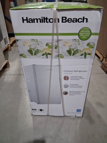 Hamilton Beach Mini refrigerator/Fridge with reversible door - freezer compartment - 3.3 Cu.FT - WHITE image 2