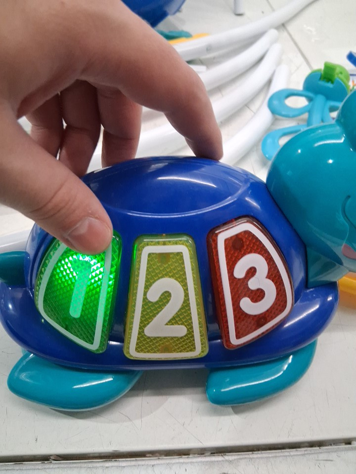 Baby Einstein Neptune's Ocean Discovery Jumper with Adjustable Height - 15+ multi-sensory toys/activities - 4 languages - Multi-colour (Model: 10455) image 5
