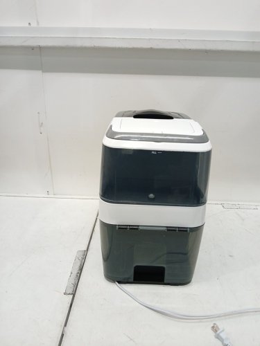 BABYBREZZA BOTTLE WASHER PRO 3-IN-1 WASHER/STERILIZER/DRYER - HOLDS 4 BOTTLES - BLACK/WHITE (MODEL: BRZ0103) image 7