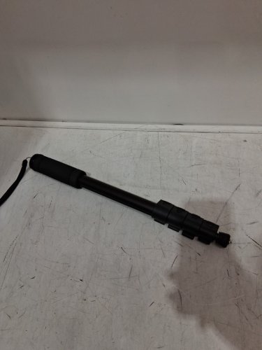ACUVAR 62" MONOPOD WITH SAFETY STRAP- BLACK image 3