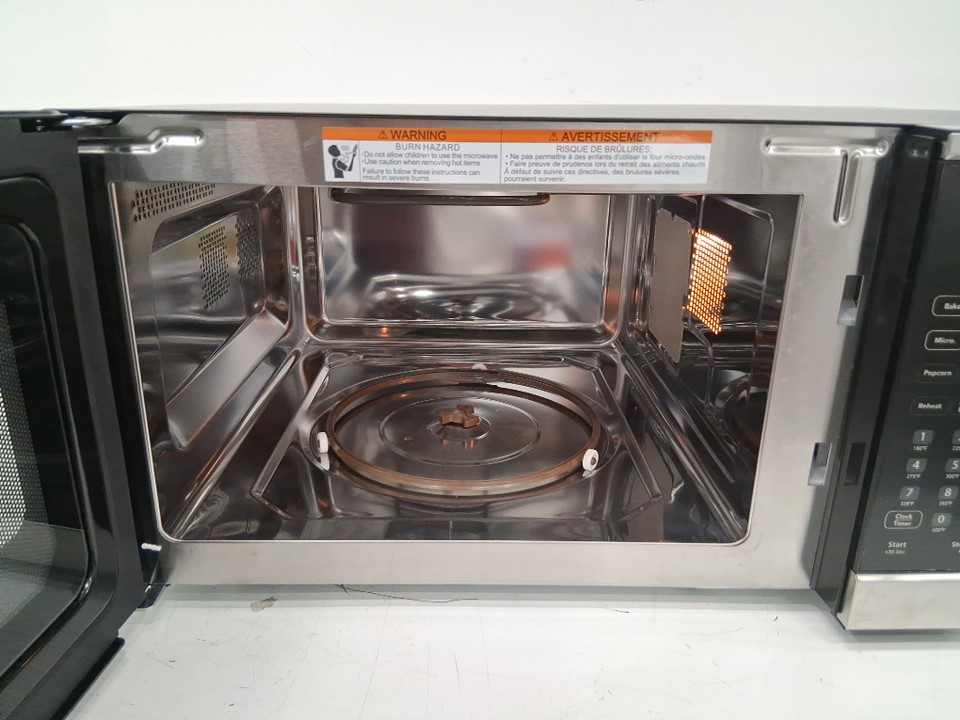 DANBY MULTIFUNCTION COUNTERTOP MICROWAVE/AIR FRYER - 1.3 CU.FT. - STAINLESS STEEL/BLACK - (MODEL: DBMW1361ABSS) image 6