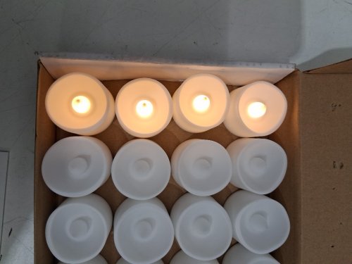 24PK Realoistic flickering FLAMELESS BATTERY OPERATED TEA LIGHTS - WHITE image 4