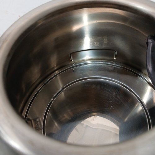 KITCHENAID 5-CUP ELECTRIC KETTLE - BRUSHED STAINLESS STEEL - (MODEL: KEK1222SX) image 4