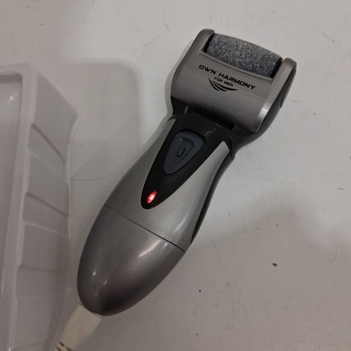 own harmony premium electric callus shaver for men - silver/ black - (model: CR-900) image 3
