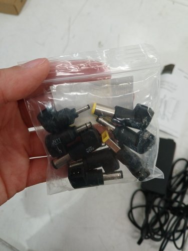 Insignia Universal Laptop Charger - 65 WATTS - 10 FEET - BLACK (MODEL: NS-PWL965-c) image 4