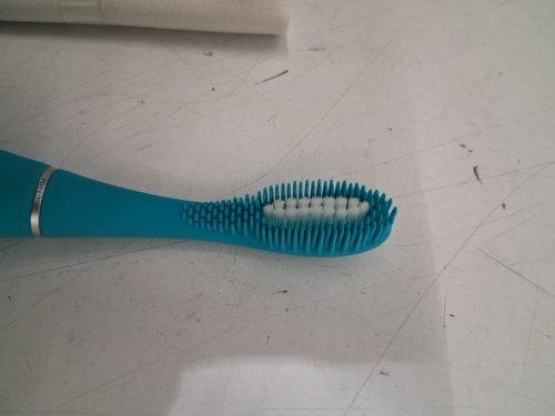 FOREO ISSA™ 4 Sensitive Electric Sonic Toothbrush Set - Mint image 5