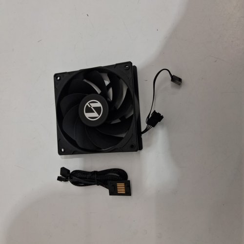 Lian Li UNI Fan SL-INF 120 RGB Infinity Mirror ARGB Reverse Blade Case Fan - 140mm - Black (MODEL: 14SLIN1B) image 3