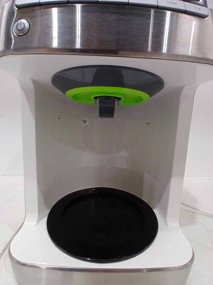 BRAUN 12-CUP BREWSENSE DRIP COFFEE MAKER - WHITE/SILVER (MODEL: KF6050) image 7