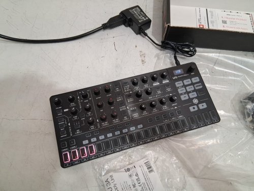 IK Multimedia UNO Synth Pro X Dual-Filter Paraphonic Analog Desktop Synthesizer - 12 Studio-Quality Effects - BLACK (model: ik000178 / uno synth pro x) image 4