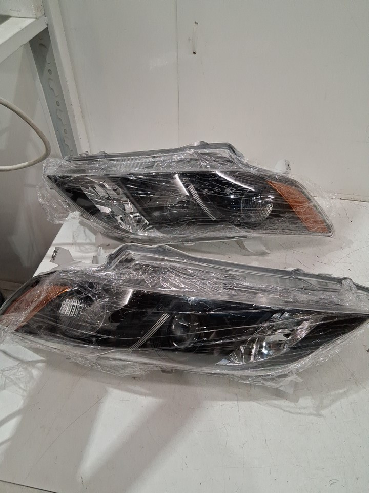 2Pc Munirater Headlight Assembly for Toyota Camry 2007-2009 - Black with Amber Corner (MODEL: 8113033652 / 8113033662) image 7