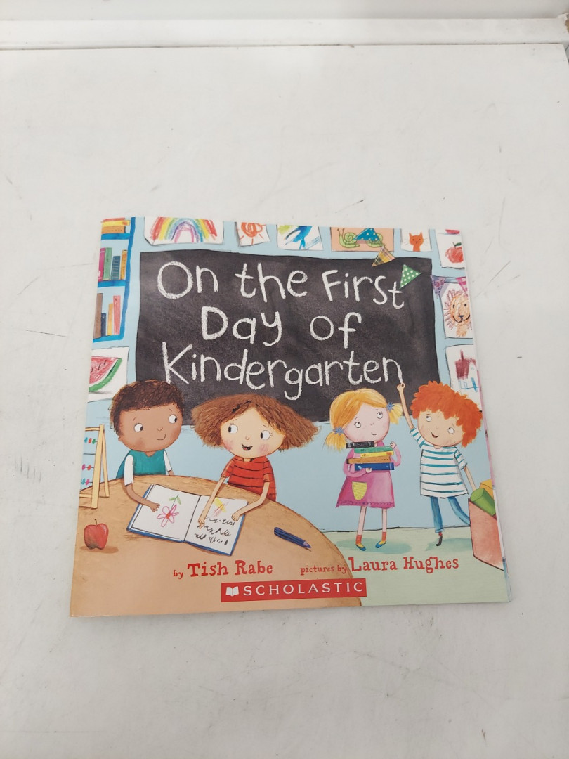 (Paperback) On the First Day of Kindergarten by Tish Rabe image 2