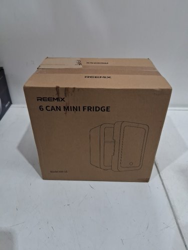 REEMIX Portable Skincare Mini Fridge with Front Mirror, Cool and Warm Settings, and Dimmable LED Light - 4L / 6 Can Capacity - Pink (Model: KM-16) image 2
