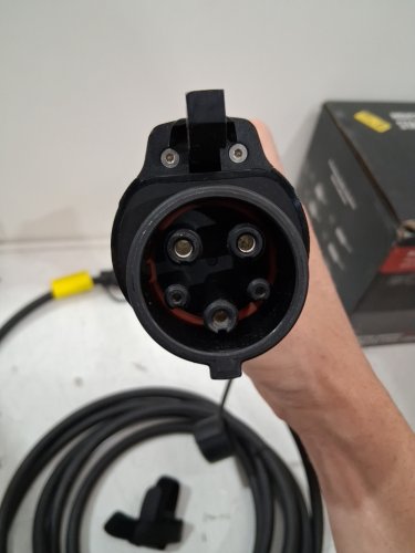 Seguma J1772 EV charger extension cable - compatible with Level1/2 - 32amp - 21ft - black (model: ev-ac03201u) image 3