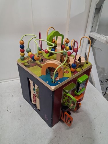 BATTAT WOODEN ACTIVITY CUBE DISCOVER FARM ANIMALS ACTIVITY CENTER FOR KIDS 1 YEAR+ - multi-colour (MODEL:‎ BT4599C1Z/bt4672z) image 4