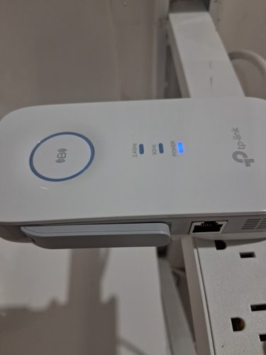 TP-Link AC1900 WiFi Range Extender - Covers up to 2800 Sq.ft. and 35 Devices, Up to 1900Mbps - (Model: RE550) image 3