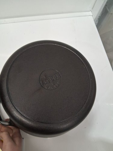 LODGE DUAL HANDLE PRE-SEASONED DUTCH OVEN CAST IRON POT WITH LID, 5QT - BLACK (MODEL: l8dolk) image 4