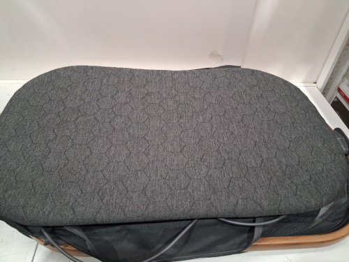 Maxi-Cosi lora adjustable Bedside Bassinet - 20lb max - grey/brown (MODEL: 10179chcra) image 10