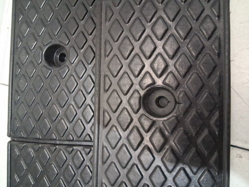 2pk vevor rubber curb ramp - 43" x 33" - 2" rise - black (model: 38659lg3) image 4