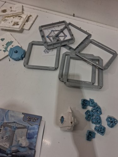 31PC Schleich Eldrador battlecave ice lion set - ages 7+ - blue/white image 4