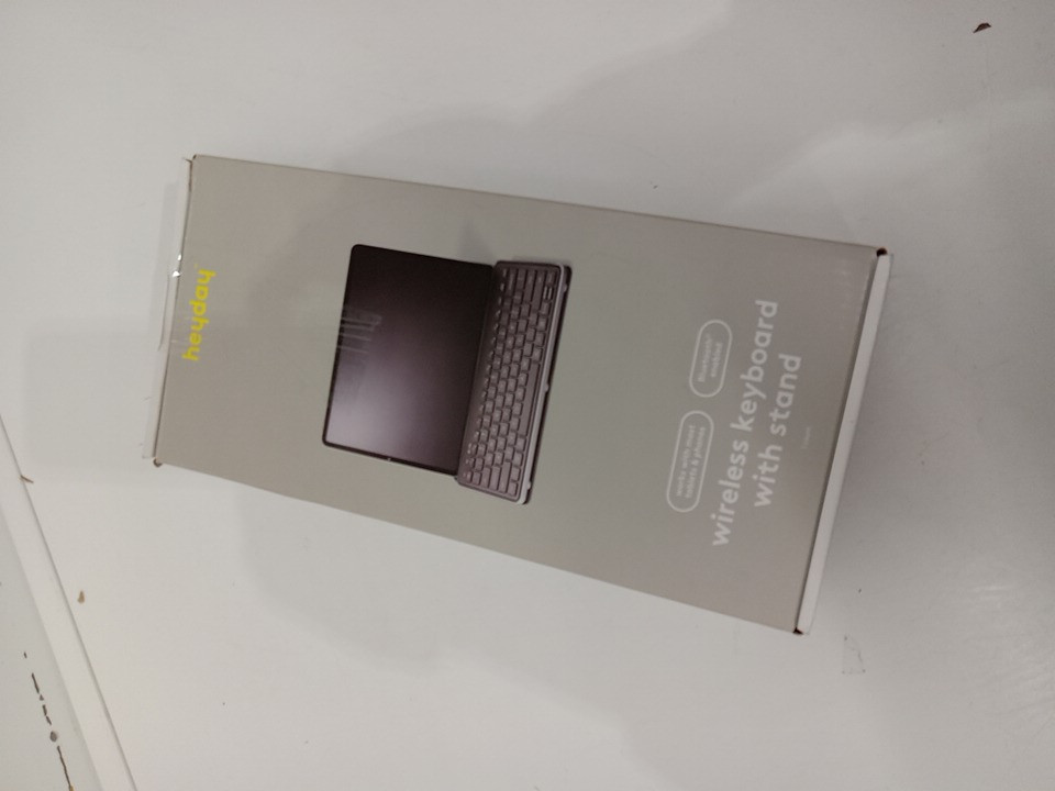 heyday wireless bluetooth keyboard with folding magnetic stand - works with most tablets & phones - Black Gold (Model: 057 00 1777) image 2