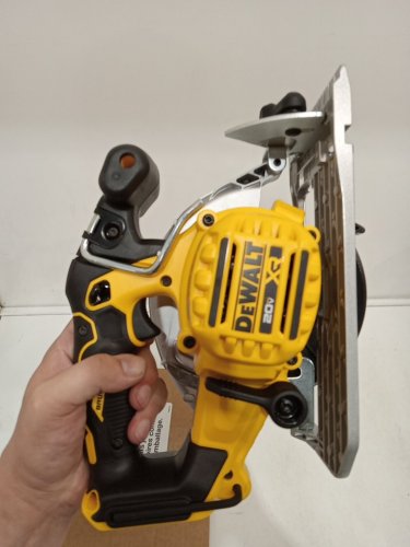 DEWALT 20V MAX* Cordless Circular Saw *Tool Only* - 6-1/2" - YELLOW/BLACK  (MODEL: DCS565B) image 7