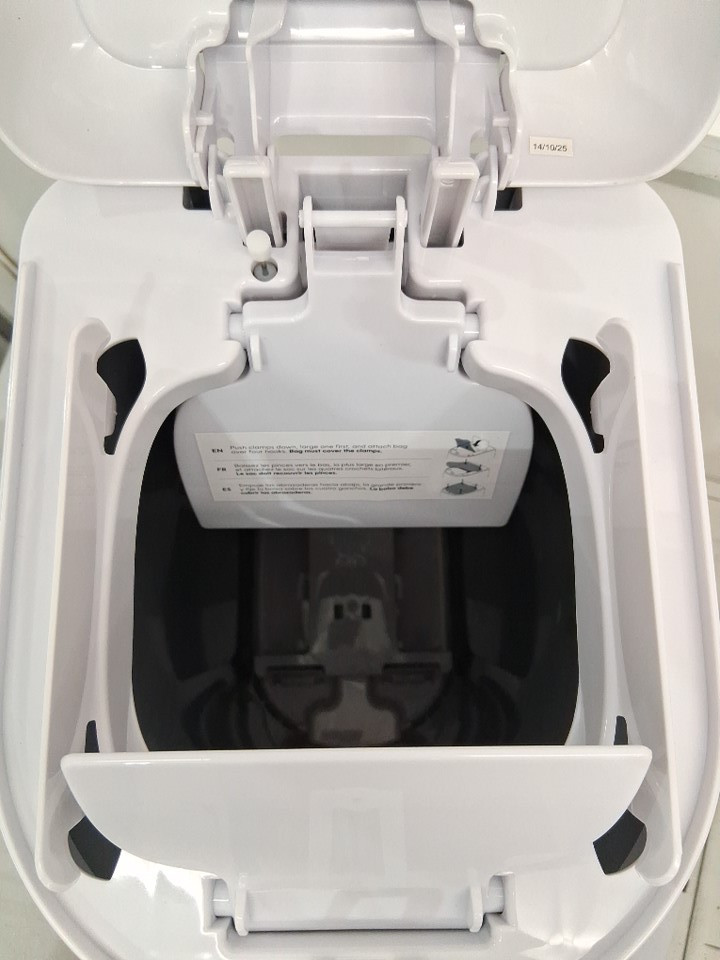Playtex Diaper Genie Signature Platinum Diaper Pail - 27" - white (model: I000808) image 3